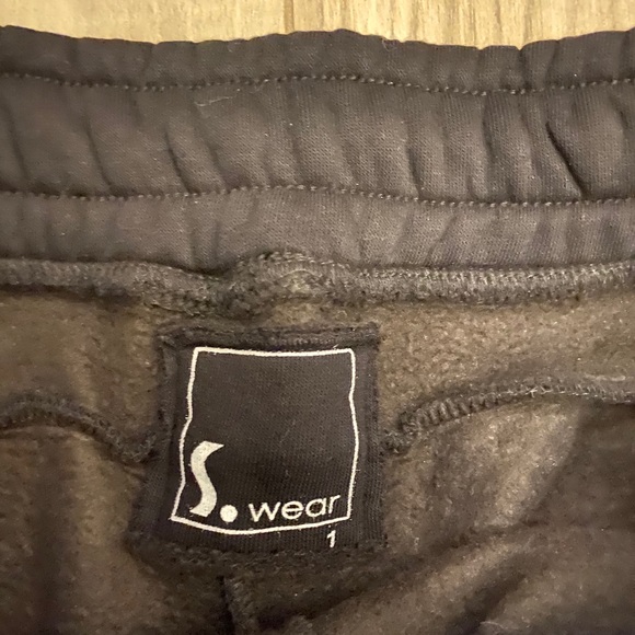 Joggers - Picture 2 of 5